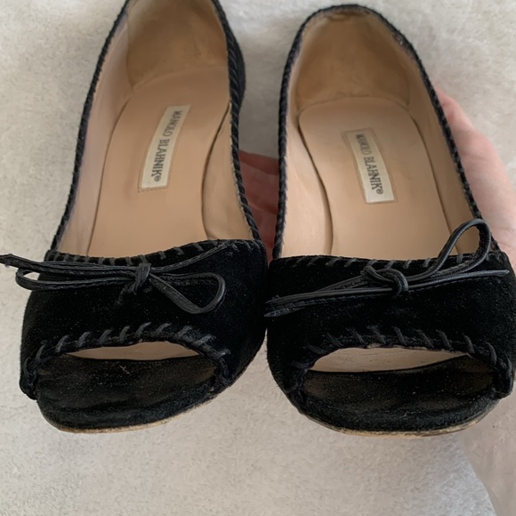 Manolo Blahnik black suede open toe pumps - Picture 16 of 17